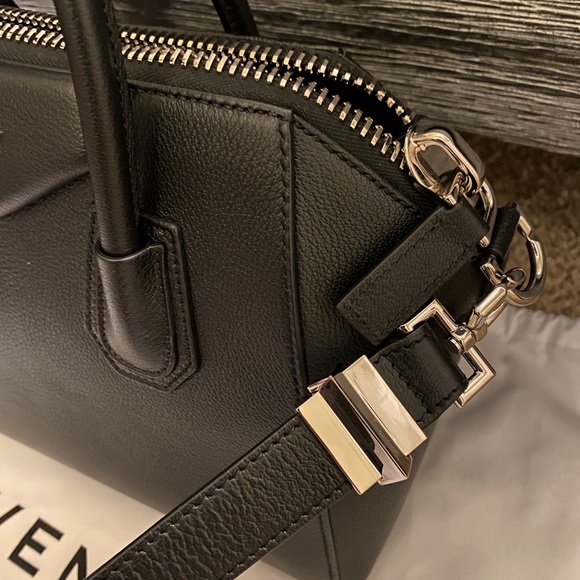 Givenchy small antigona bag black - Picture 2 of 6